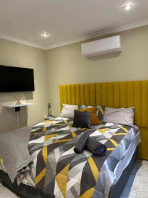 Leetong Holiday Home
